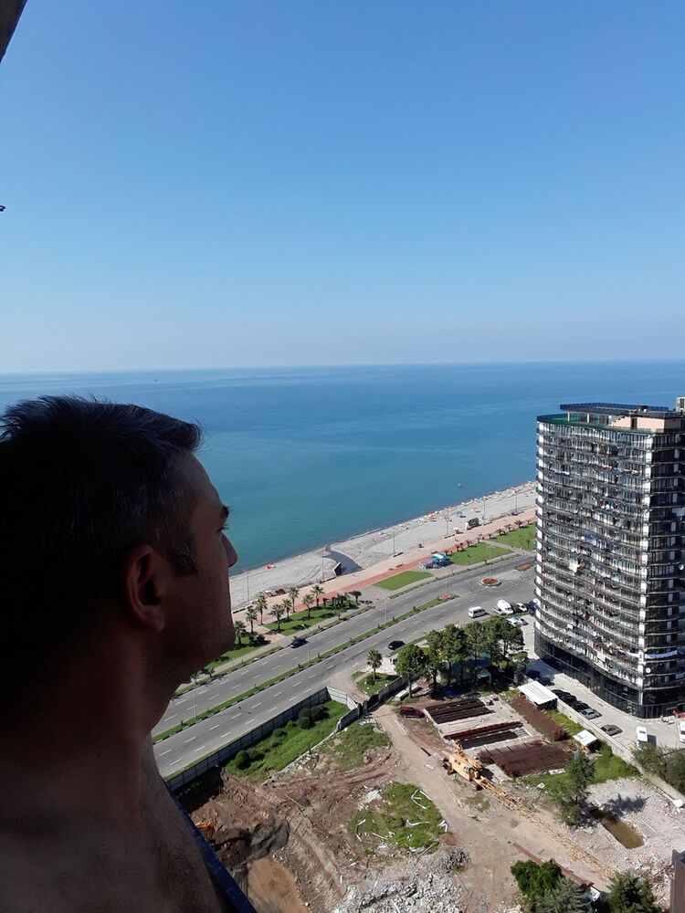  ,   Zurab, 41 ,   ,   , c 
