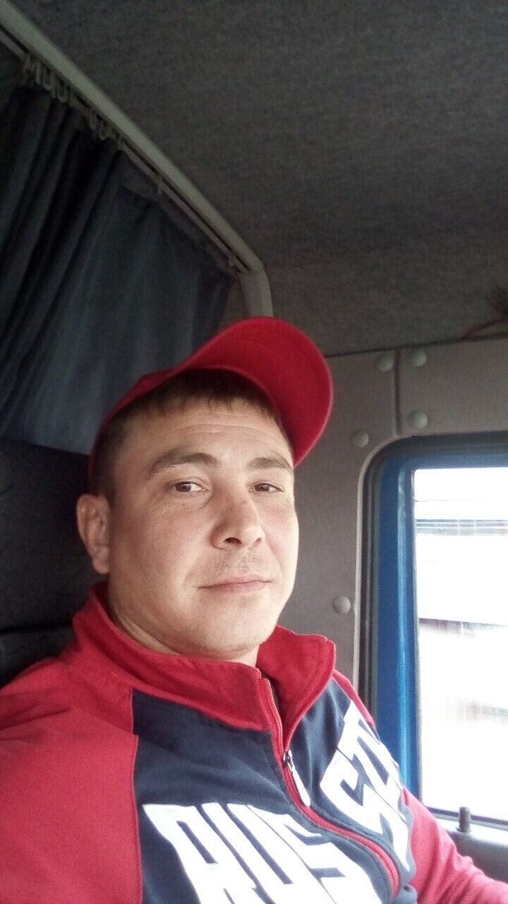  22890132  , 38 ,    