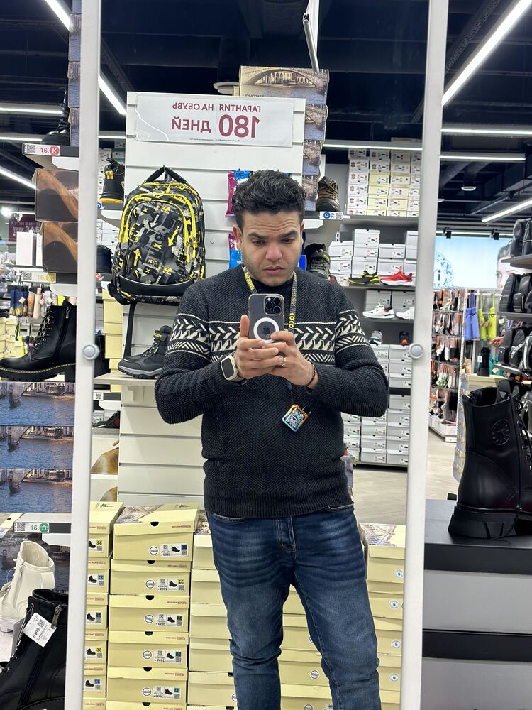  39659472  Abanoub, 28 ,    Soho
