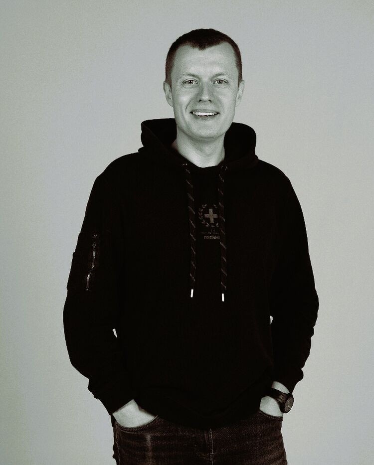  51417342  , 48 ,    Prosek