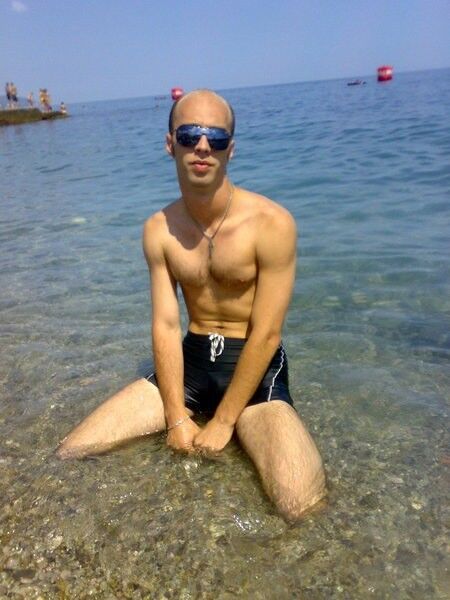  ,   Vladimir La, 40 ,   ,   , c 