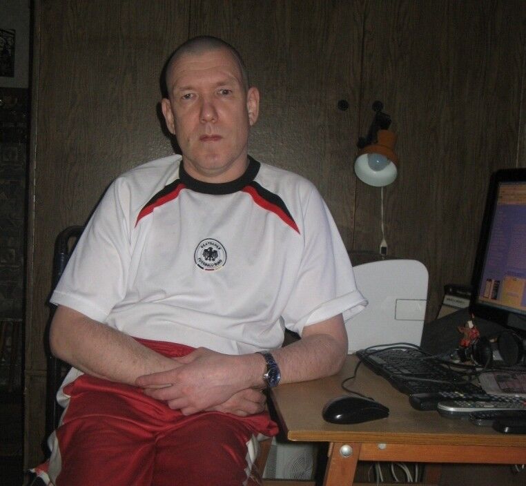  12147262  Dmitry, 60 ,    