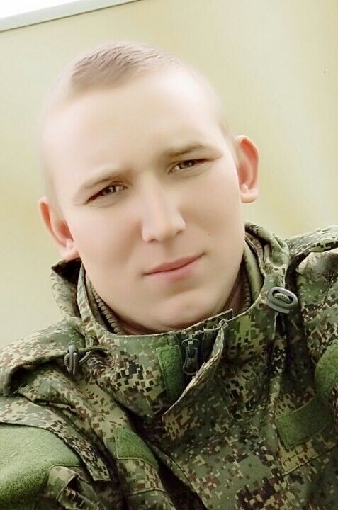  ,   Andrei, 33 ,   