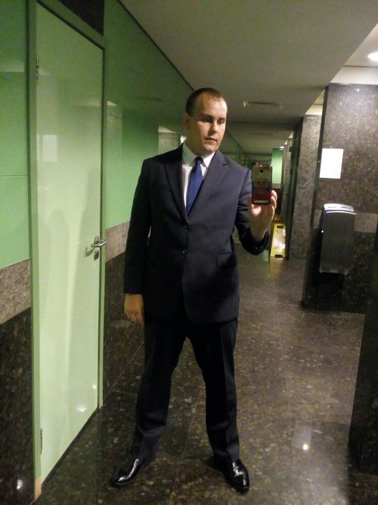  17566892  , 34 ,    