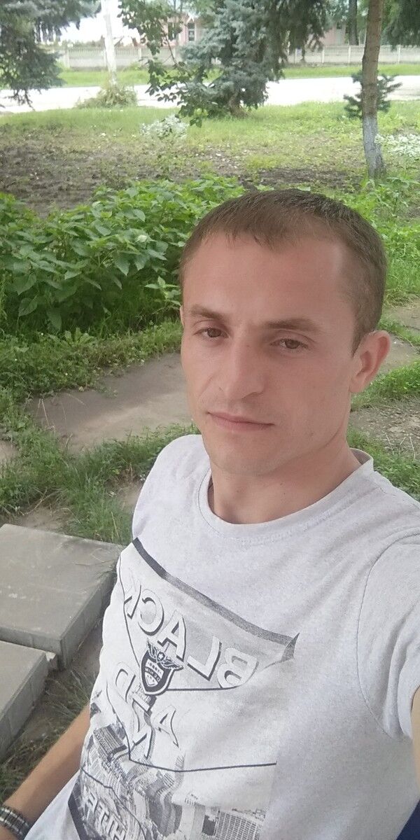  14438262  Nicolai, 32 ,    