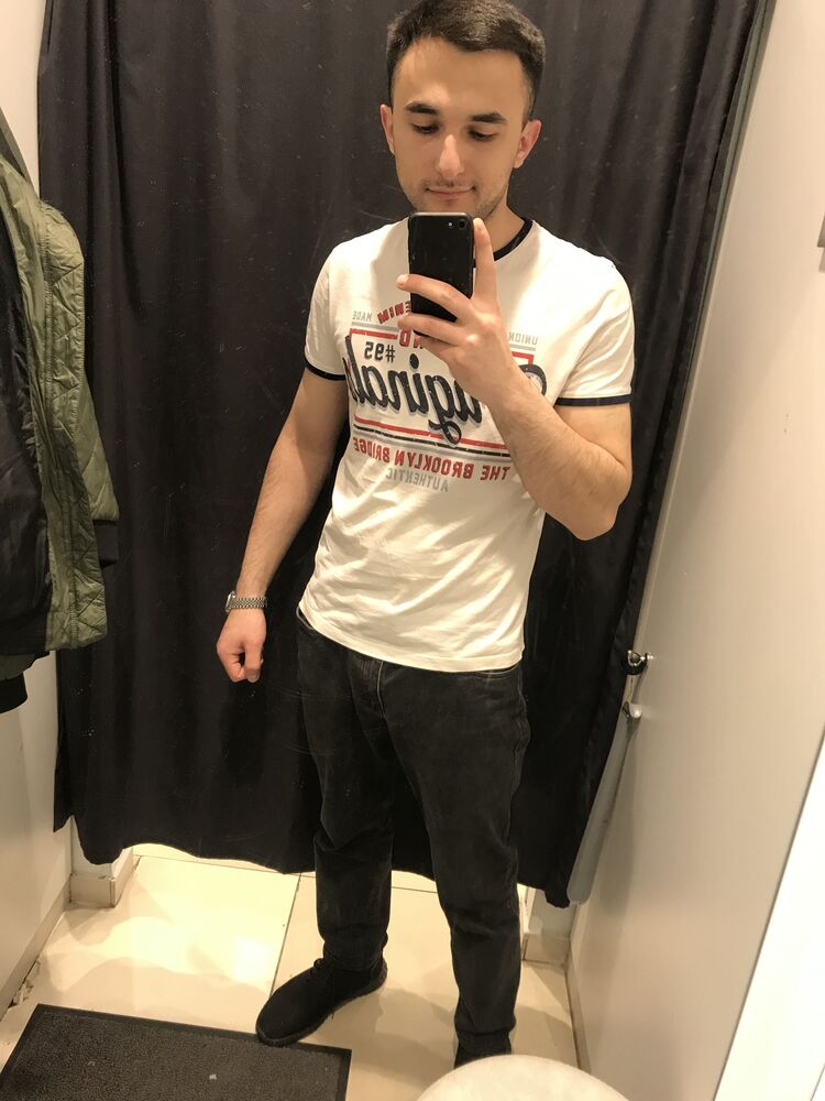  28221432  , 33 ,    