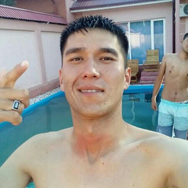  20708902  Amirbek, 31 ,    