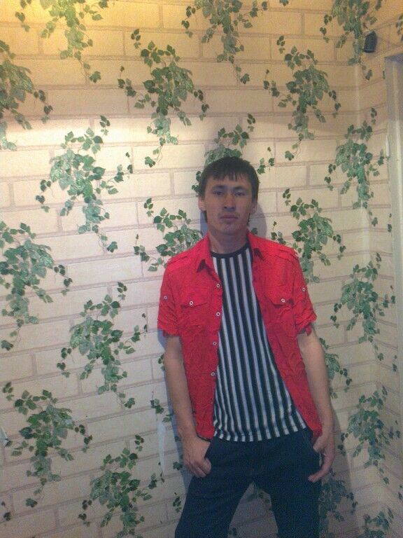  ,   Azam, 39 ,   ,   