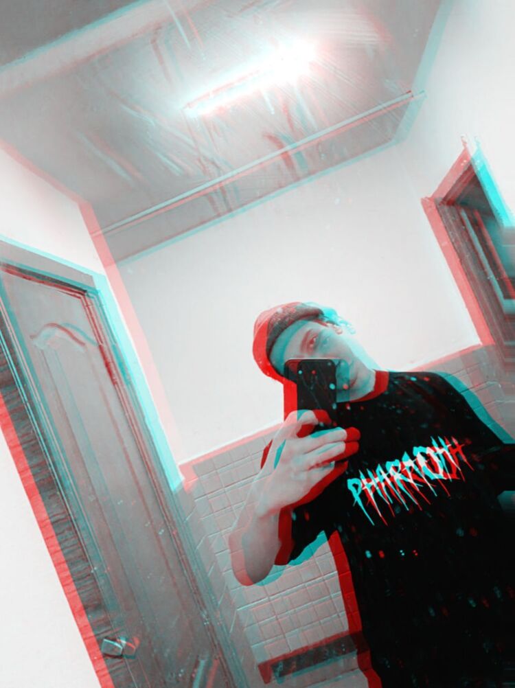  30647352  , 25 ,    