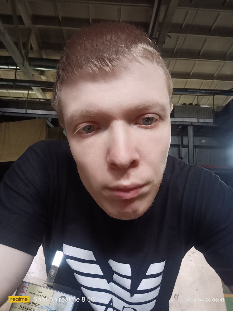  42896982  Konovalov, 27 ,    