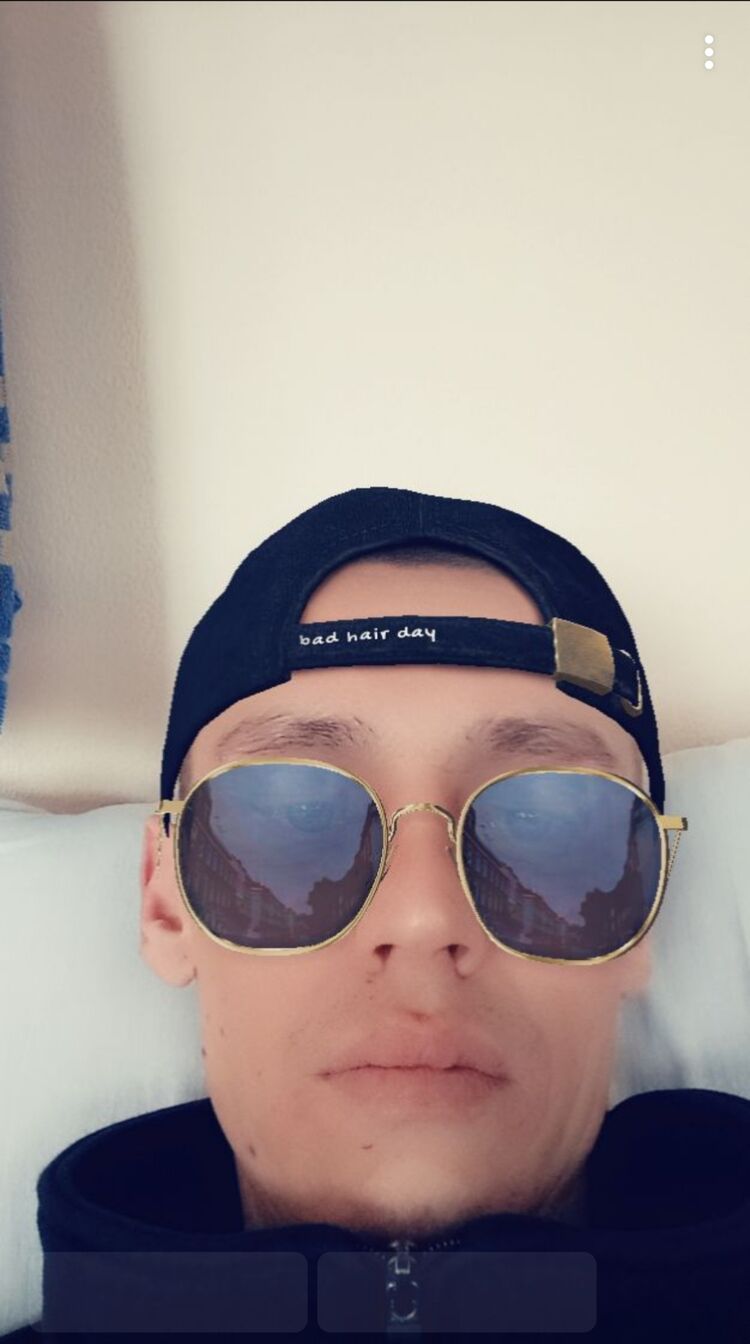  32770682  , 35 ,    