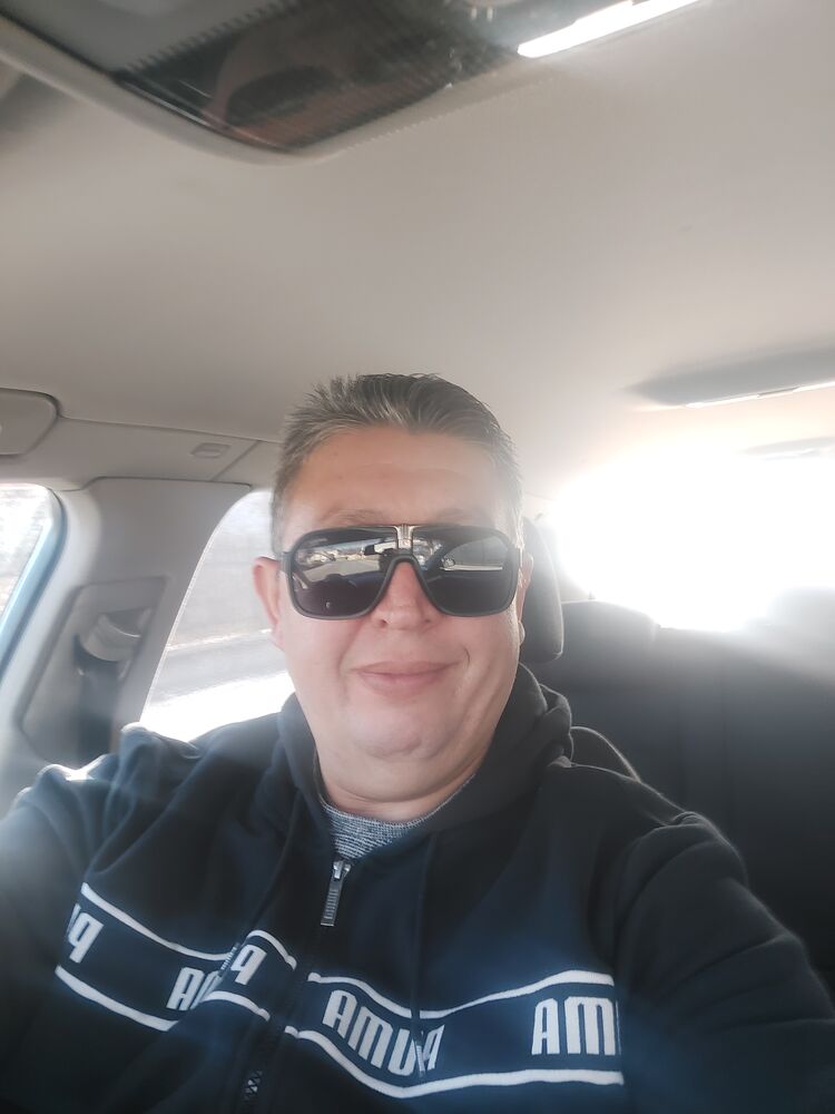  ,   Dragan, 44 ,   ,   , c , 