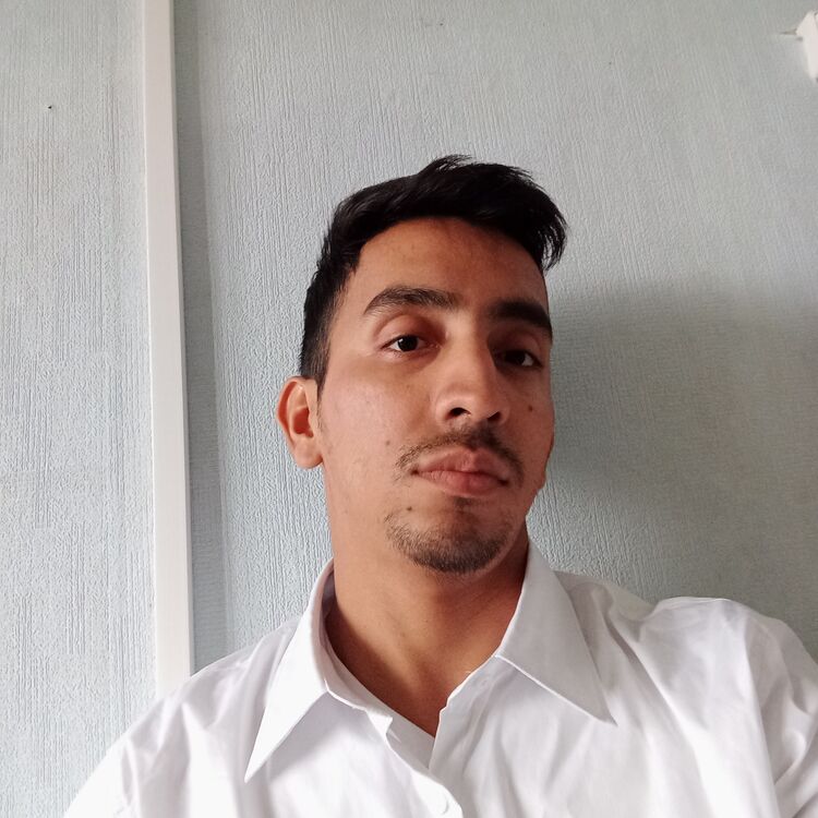  47186312  Antonio, 24 ,    -