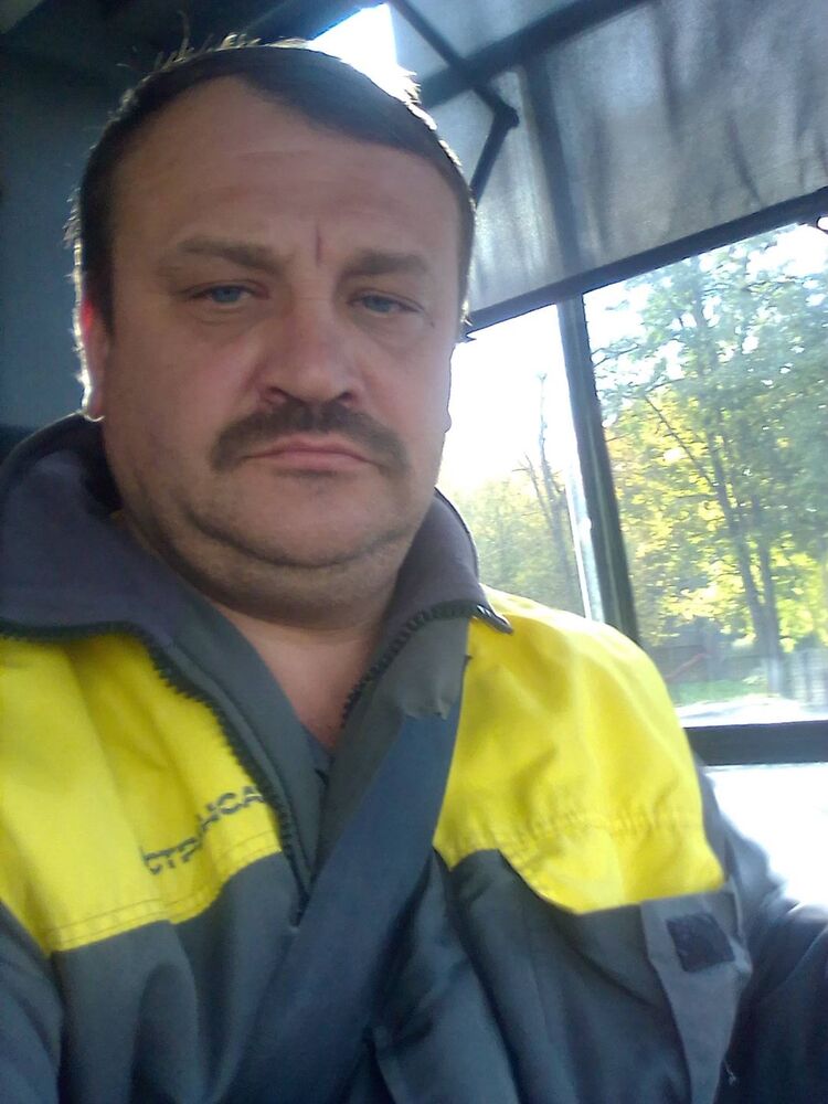  24033972  , 54 ,    