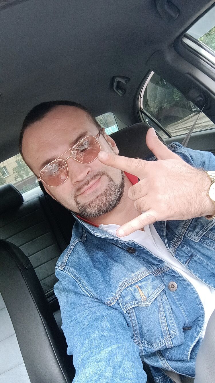  52350252  , 40 ,    
