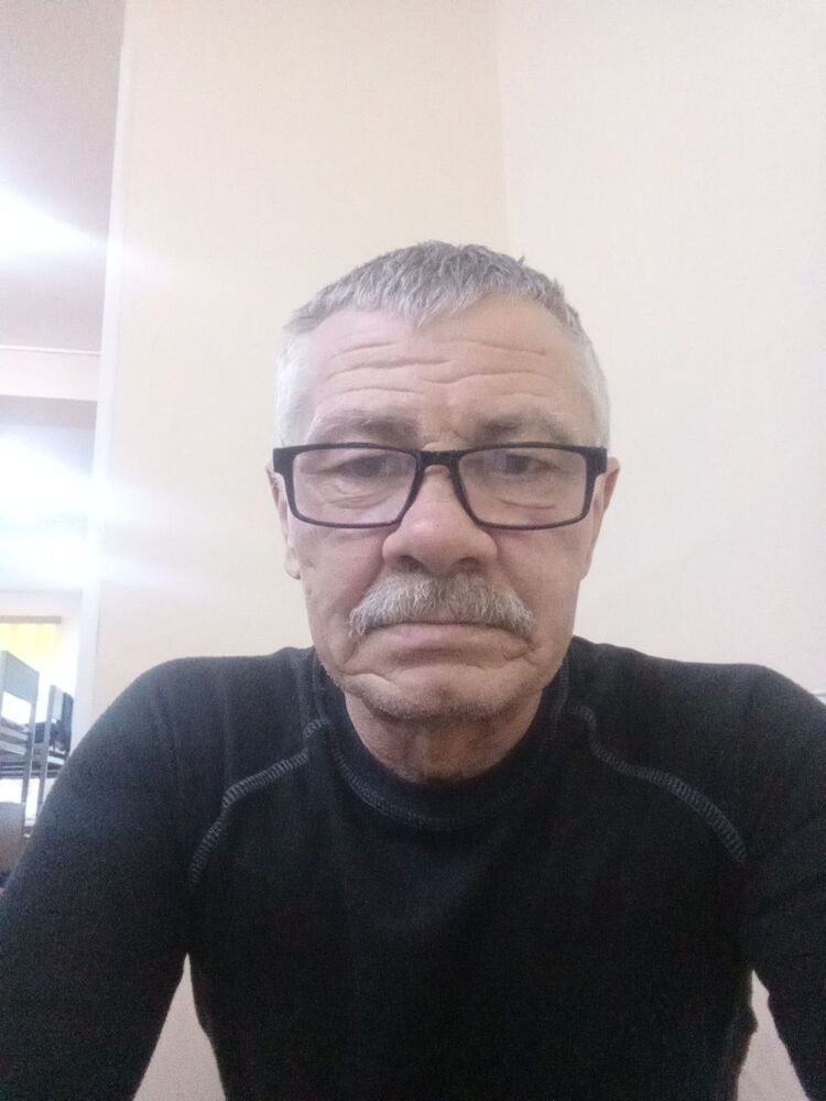  ,   Vitek, 54 ,   ,   
