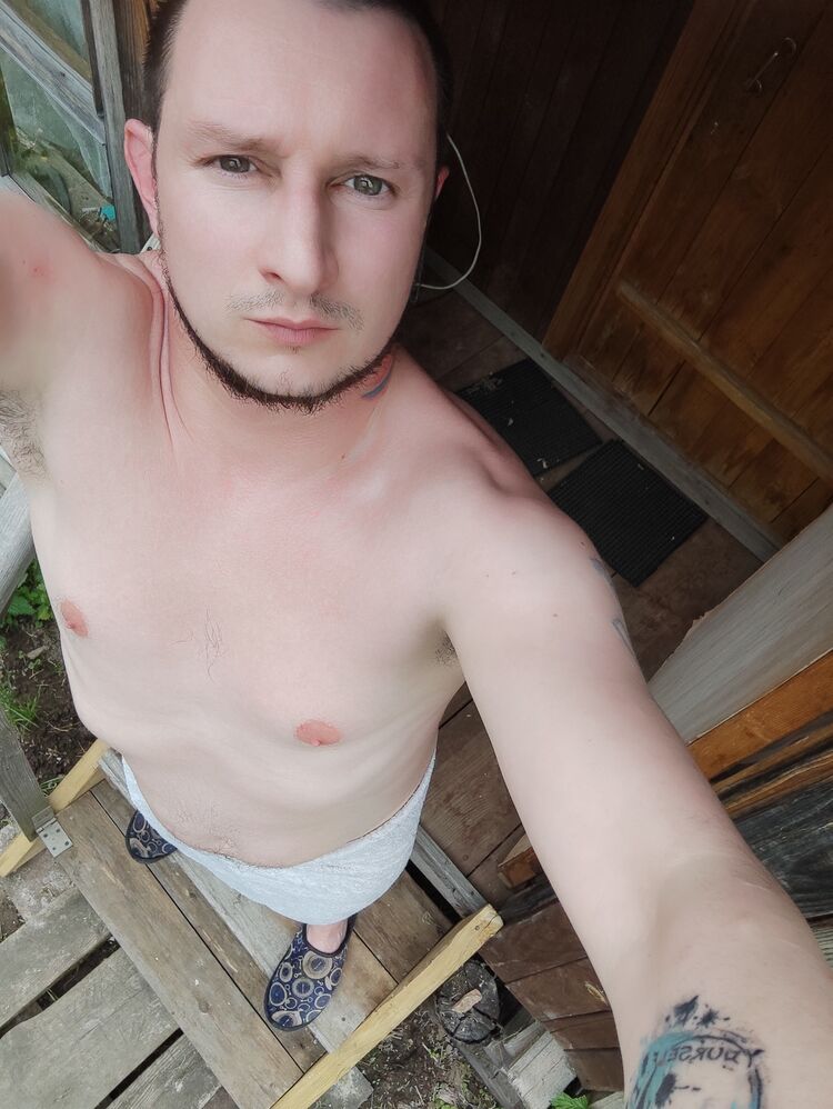 32208752  Andrey, 37 ,    