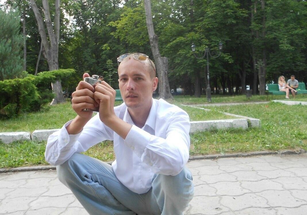  19106382  Vadik, 40 ,    