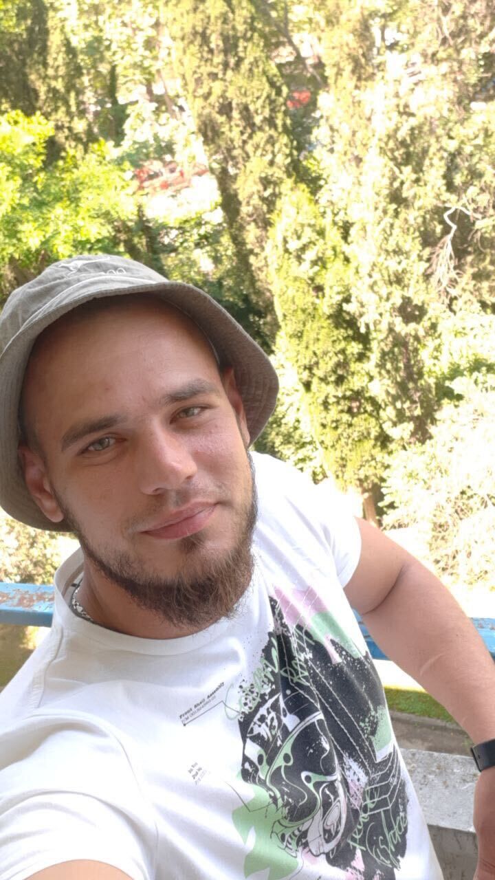 41095782  , 34 ,    