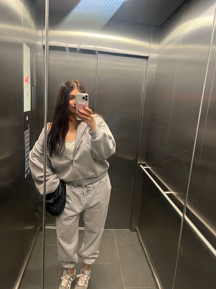  43635272  , 28 ,    -