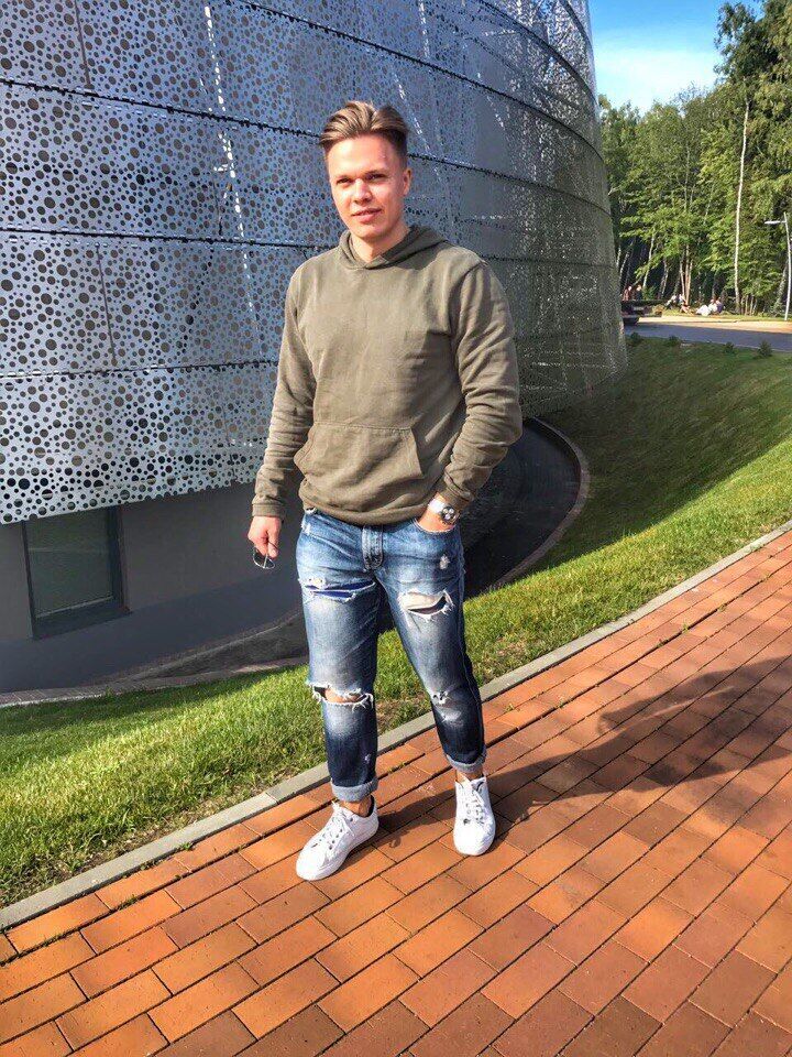  ,   , 28 ,   ,   
