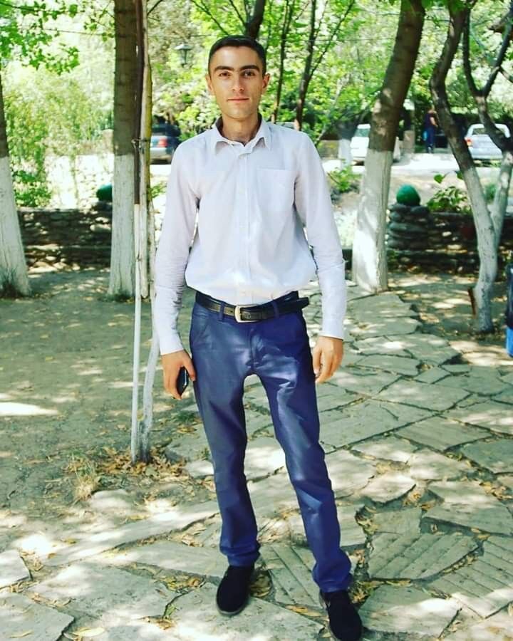  ,   Arman, 32 ,   ,   , c 