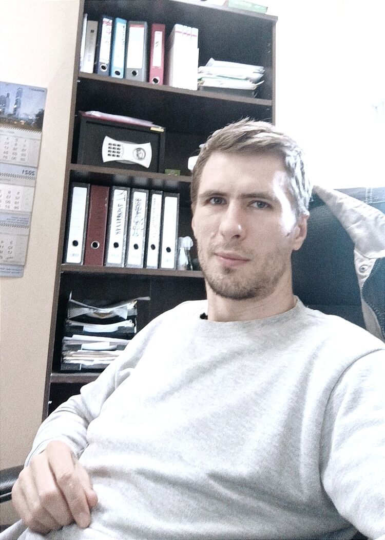  46123442  Dmitriy, 33 ,    