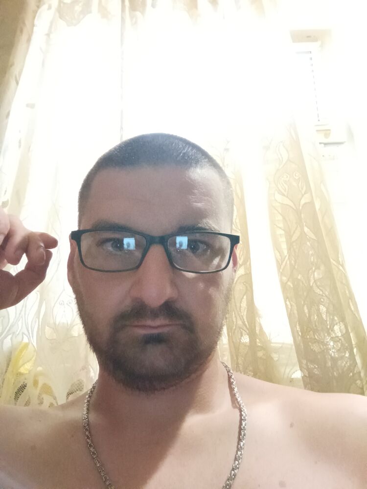  ,   Djon, 38 ,   ,   