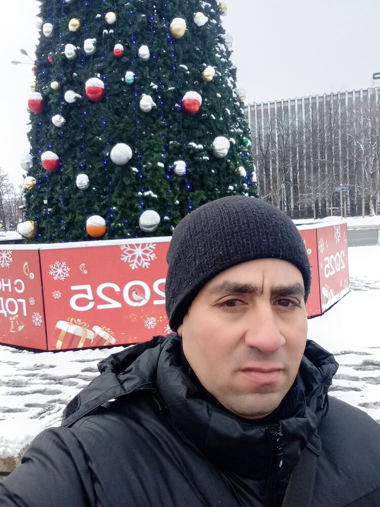  ,   Oreste, 43 ,   ,   