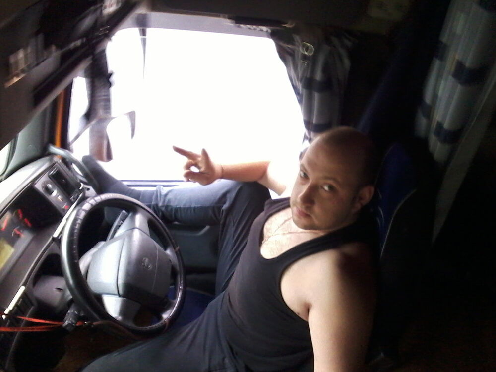  ,   Alex, 37 ,   
