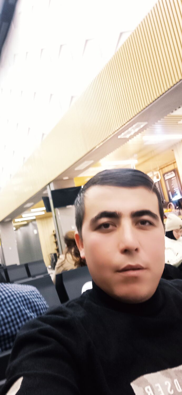  33445972  Dadakhon, 32 ,    