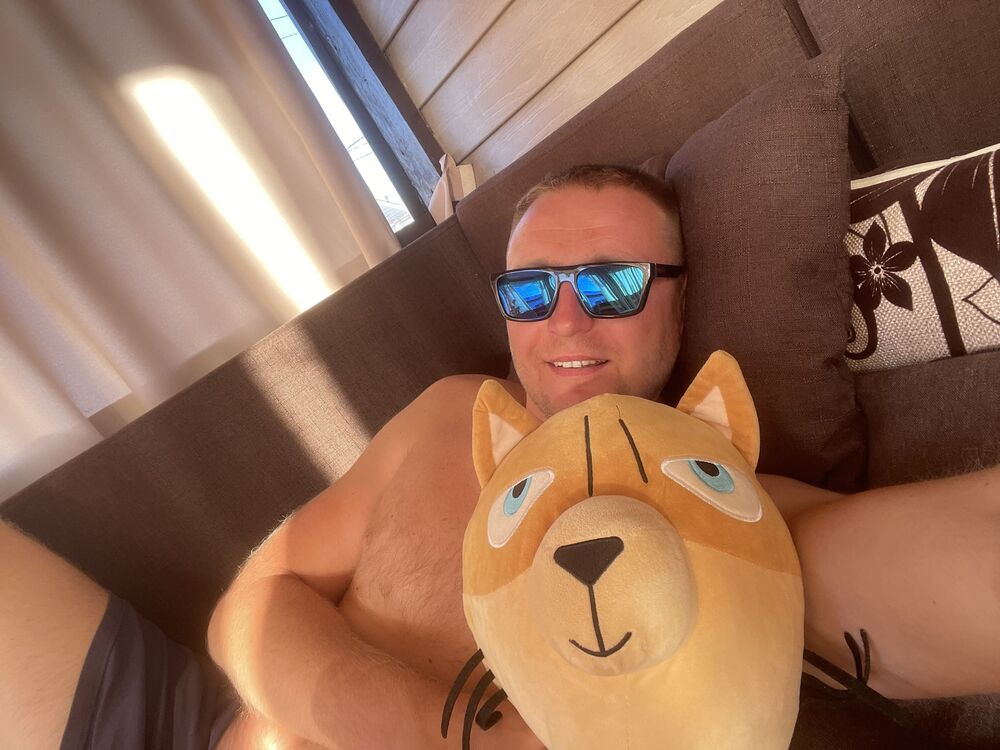  53344332  Artik, 40 ,    