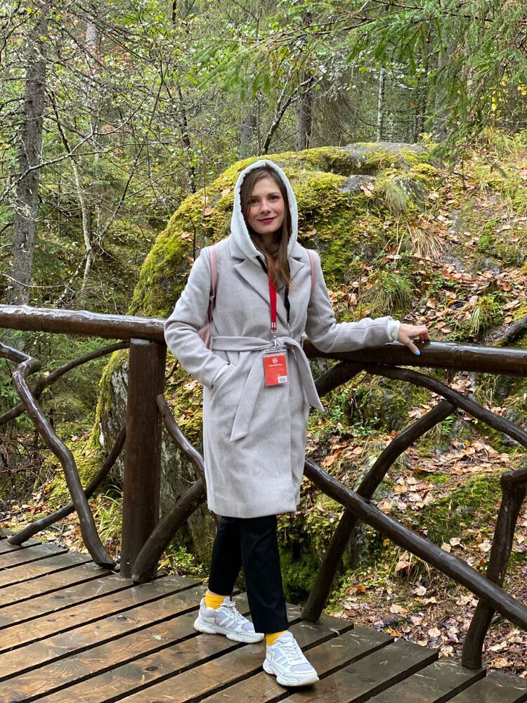  27020232  , 32 ,    -