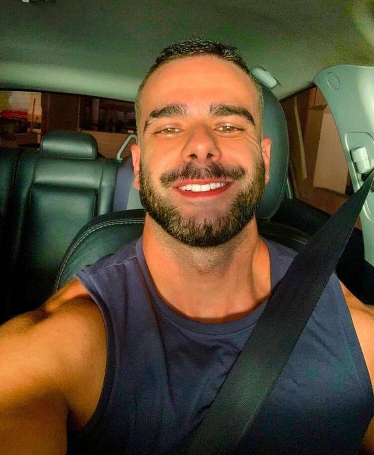  50739602  Alexei, 41 ,    