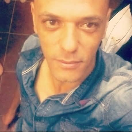  54040582  Mansour, 48 ,    