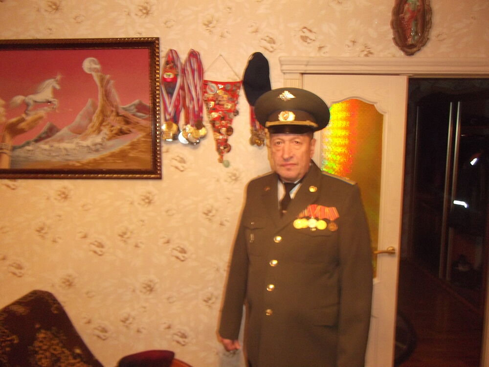  24366542  , 61 ,    