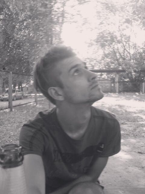  6679832  Eduard, 33 ,    