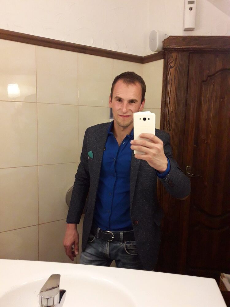  11298682  Deman, 34 ,    