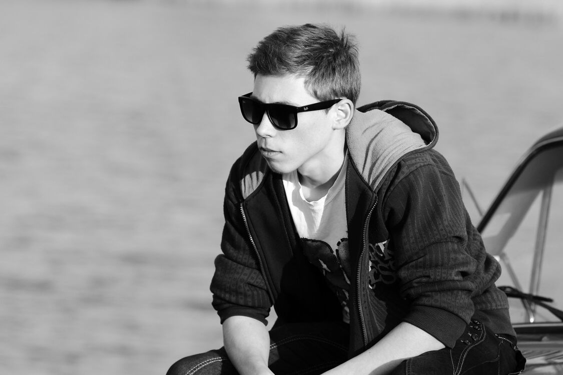  ,   Sergiu, 28 ,     , c 