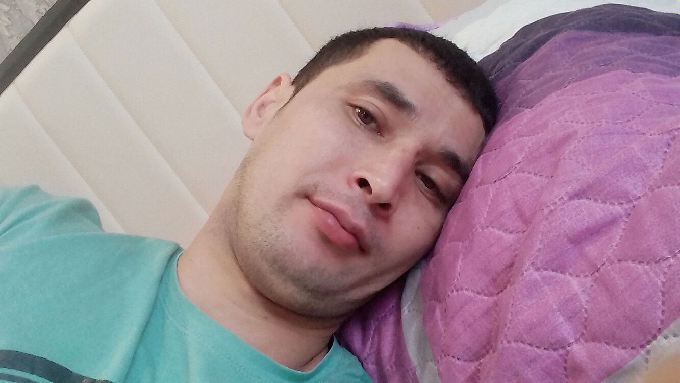  33903722  , 37 ,     