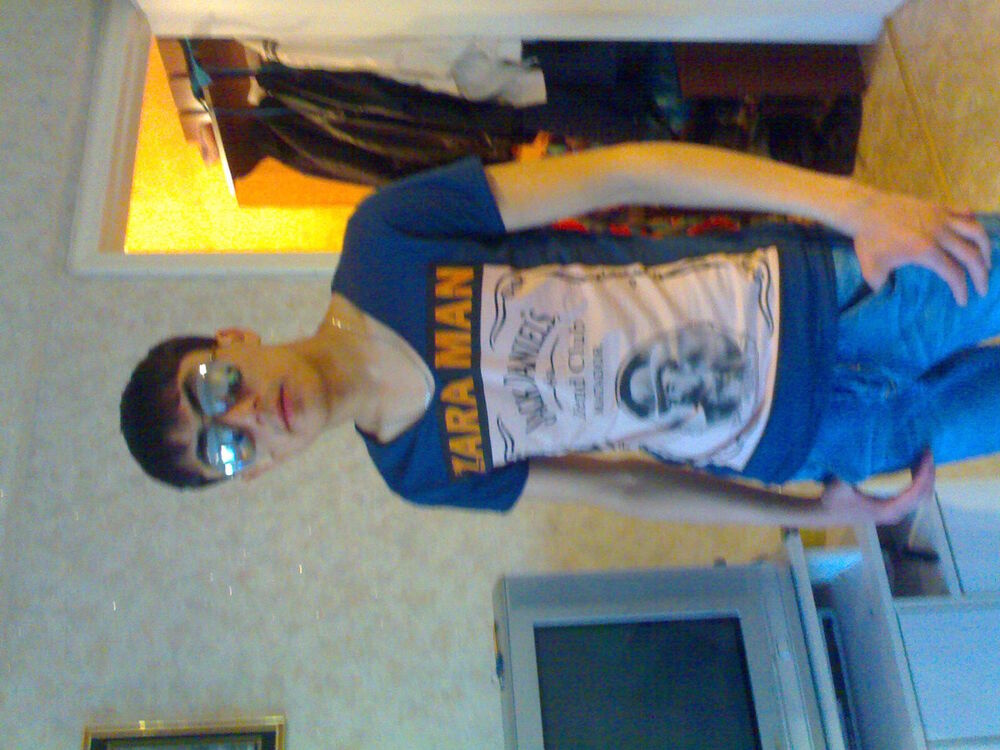  4532622  Batir, 32 ,    