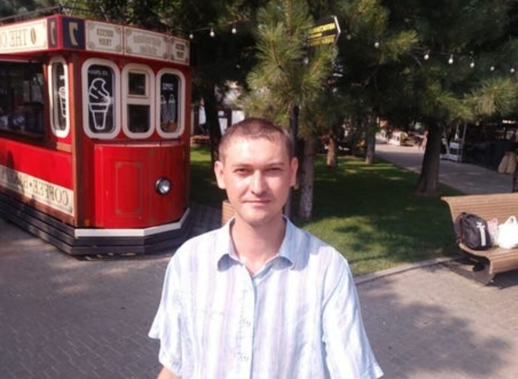  48193632  Sergey, 36 ,    