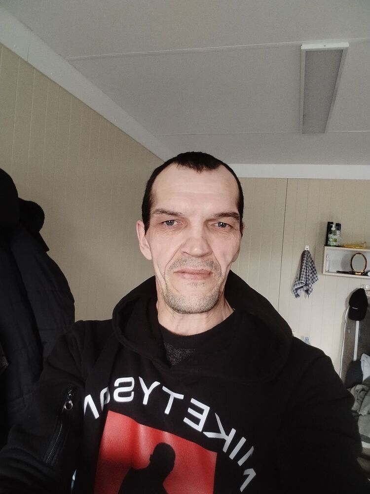  43932702  , 48 ,     