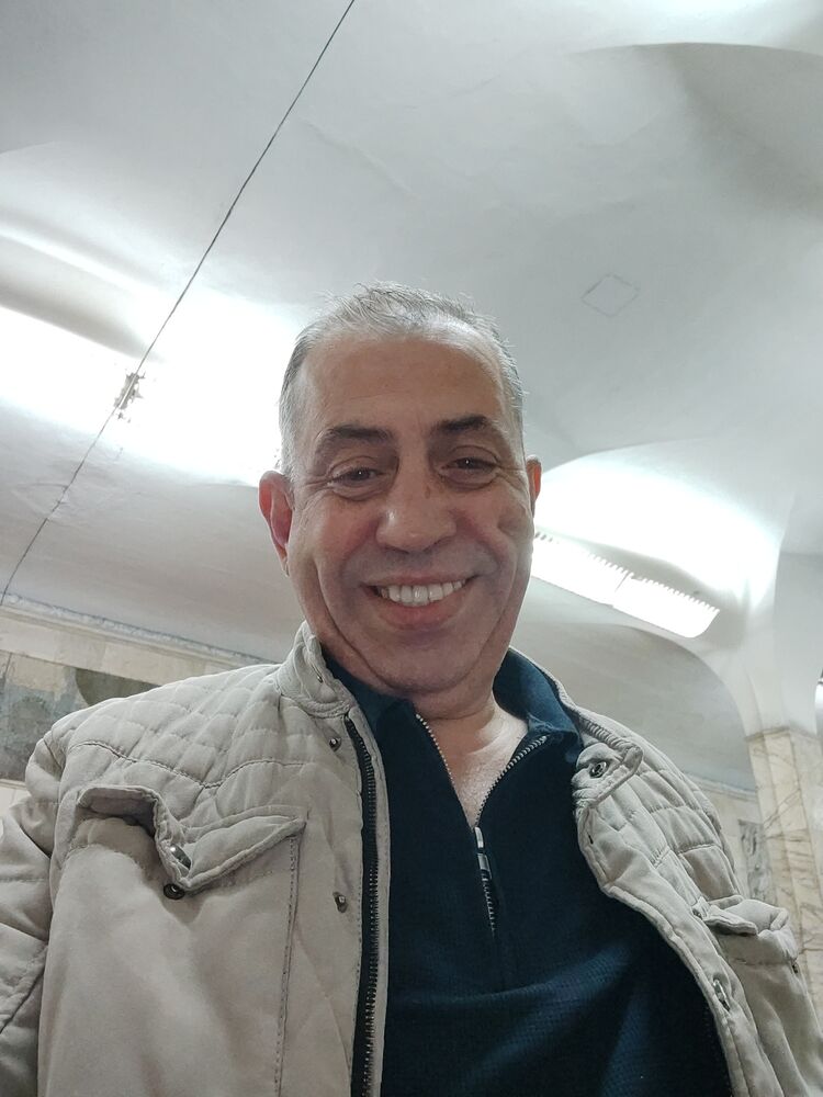  46759232  Metin, 51 ,    