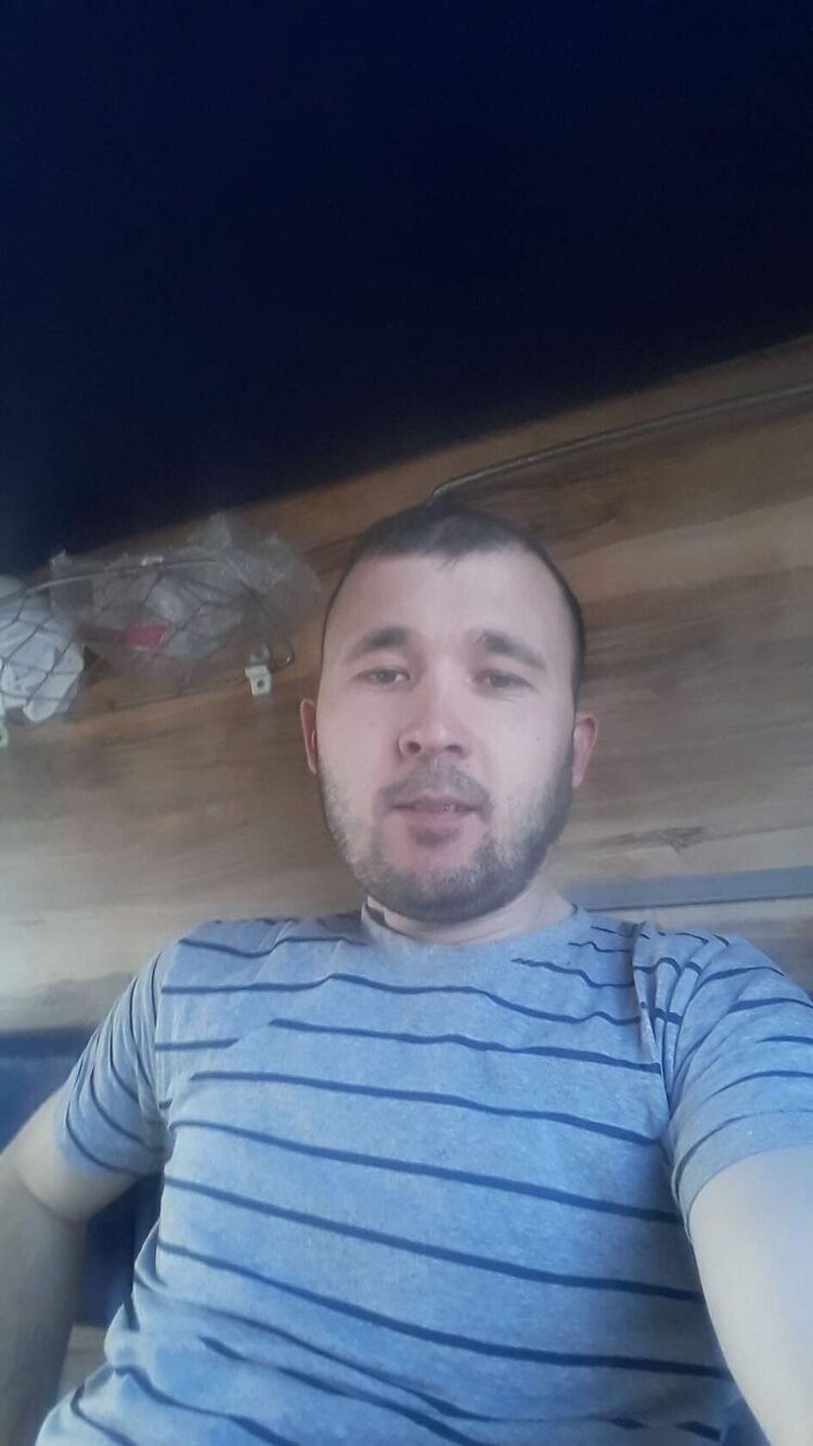  46907772  , 39 ,    