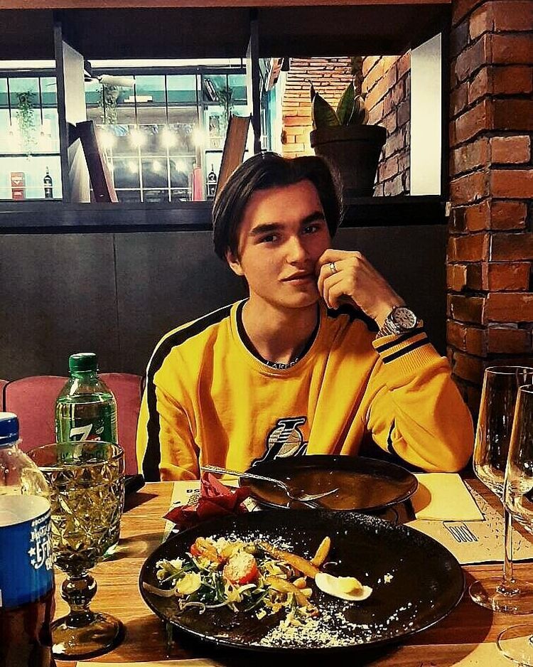  ,   Nick, 24 ,   ,   , c 