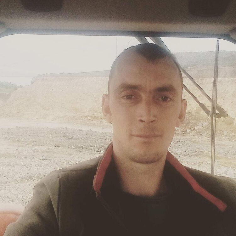  23803442  , 32 ,    