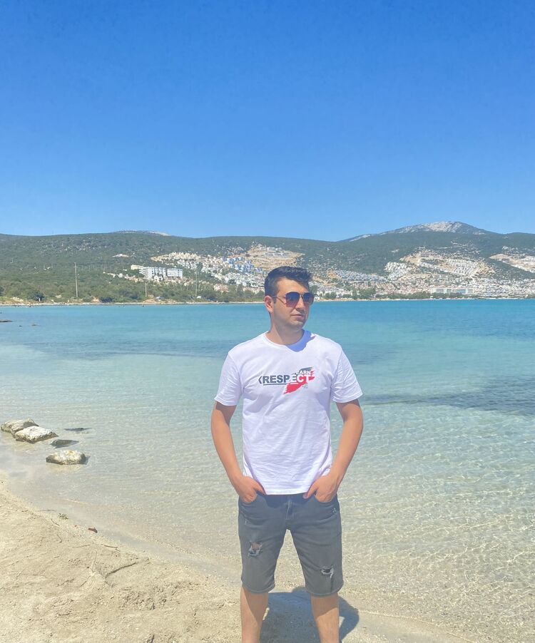  ,   Emre, 25 ,   ,   