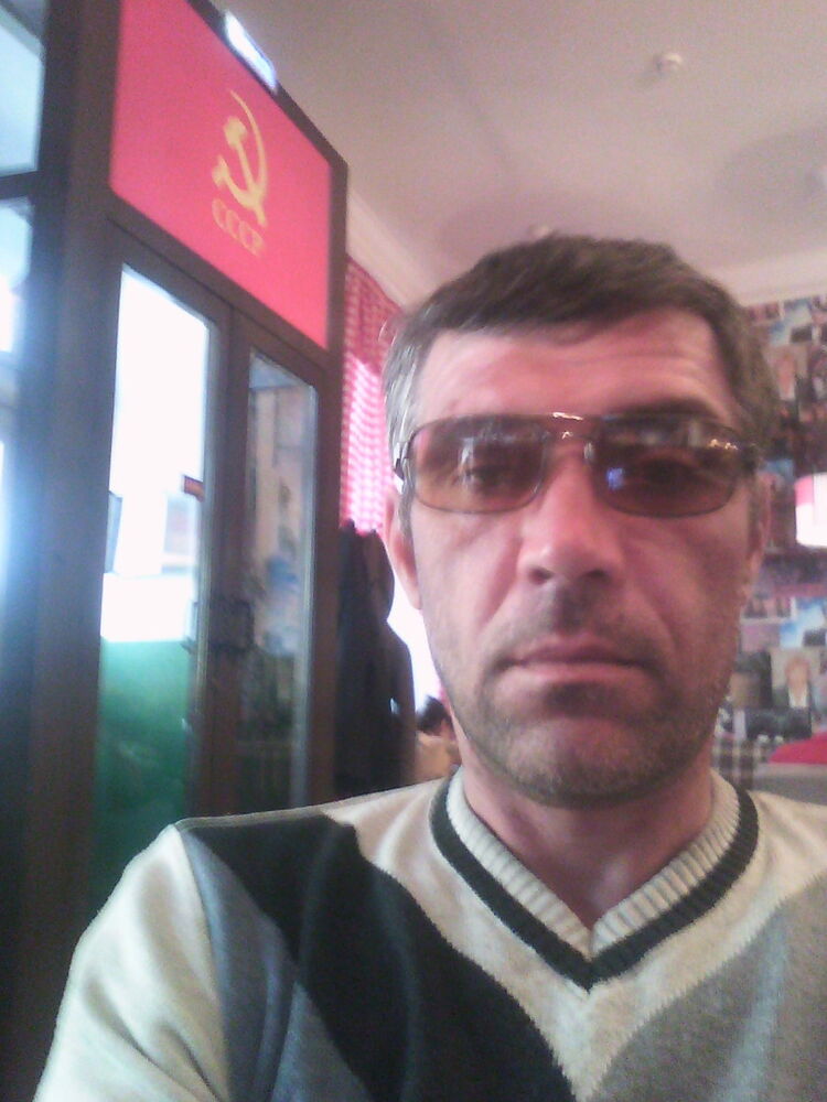  9516442  , 49 ,    