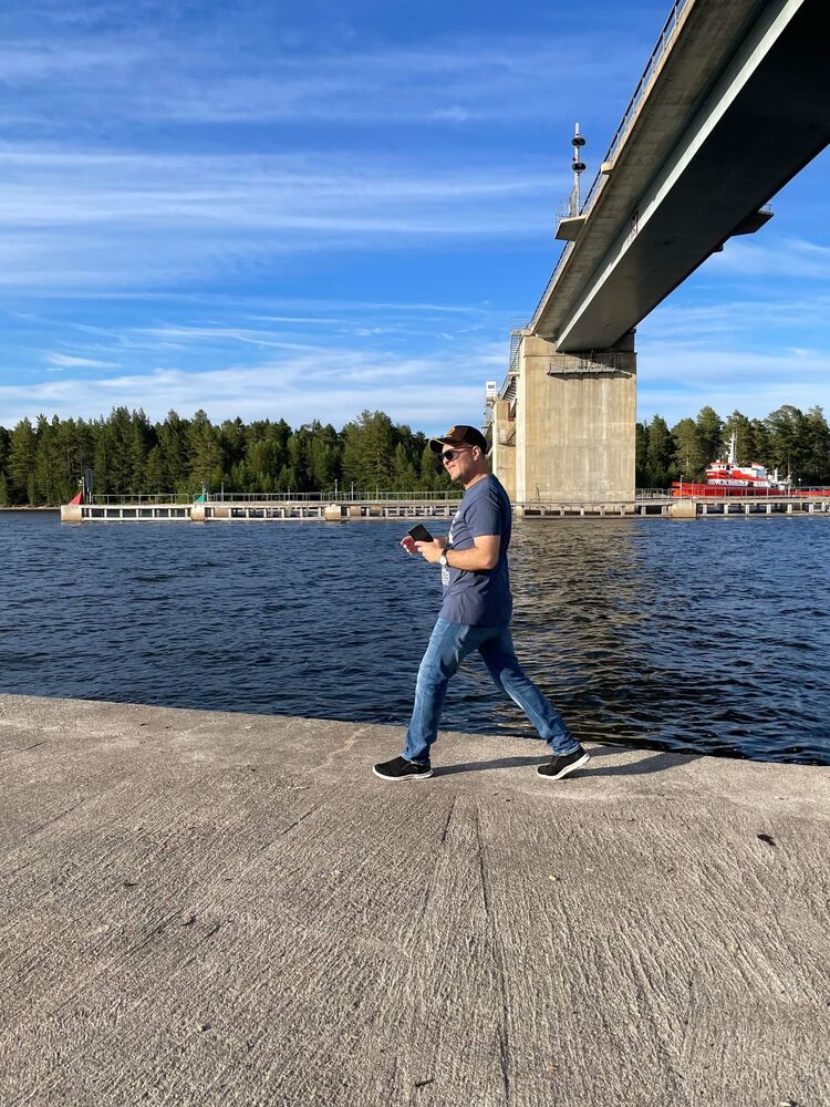  40585592  Artyom, 35 ,    Malmoe
